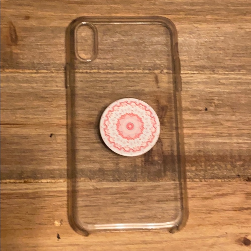 IPhone XR Clear case with pop sock it